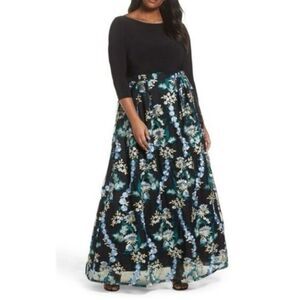 Adrianna Papell GUC Fitted Bodice Highwaist Embroidered Full Gown Dress Size 14W